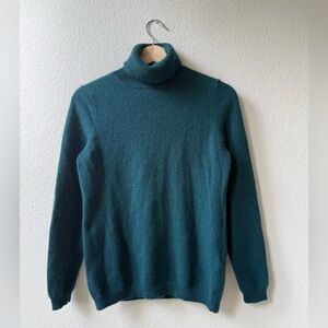 100% cashmere Women's Teal Turtleneck Sweater